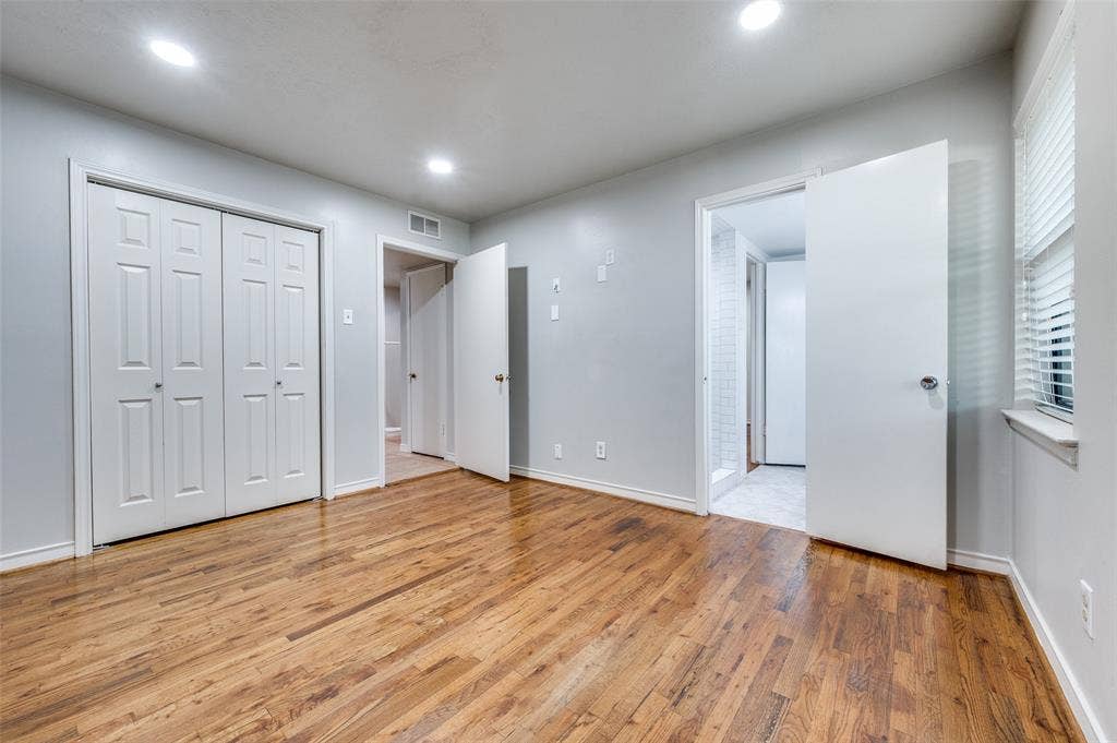 8305 Londonderry Lane, Dallas, TX 75228 8305 Londonderry Lane, Dallas, TX 75228