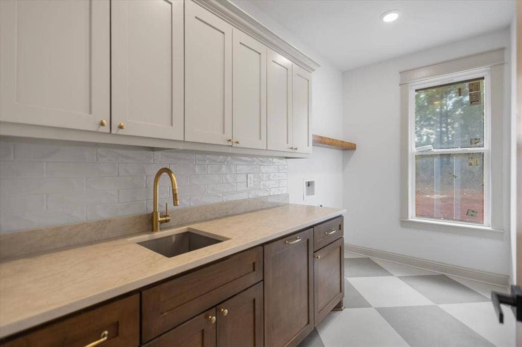 17155 Island Lake Dr., Tyler, TX 75708 17155 Island Lake Dr., Tyler, TX 75708