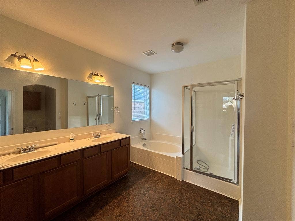 1021 San Antonio Drive, Forney, TX 75126 1021 San Antonio Drive, Forney, TX 75126