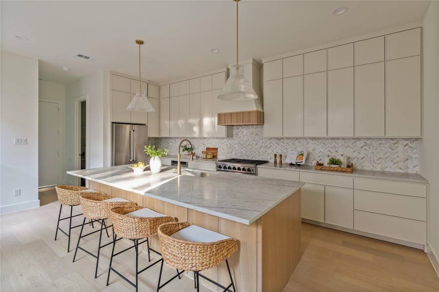 Property photo for 6002 La Vista Drive, Dallas, TX