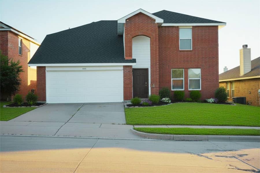 Property photo for 4929 Creek Ridge Trail, Fort Worth, TX