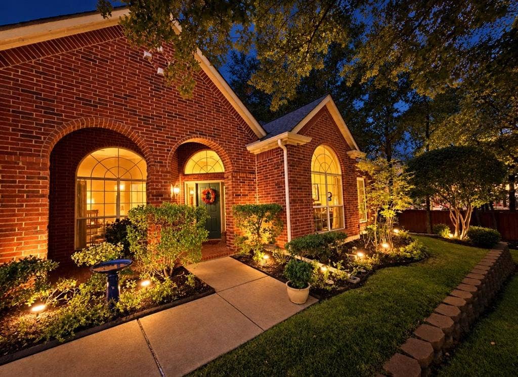 1314 Ardglass Trail, Corinth, TX 76210