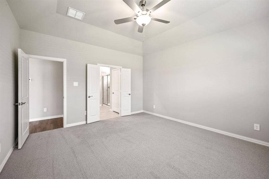 412 Watertown Drive, Princeton, TX 75071 Photo is not of the actual home, but is an inspirational photo of builder’s model home and may depict options, furnishings, and/or decorator features that are not included.