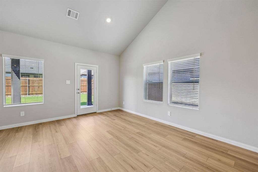 412 Watertown Drive, Princeton, TX 75071 Photo is not of the actual home, but is an inspirational photo of builder’s model home and may depict options, furnishings, and/or decorator features that are not included.