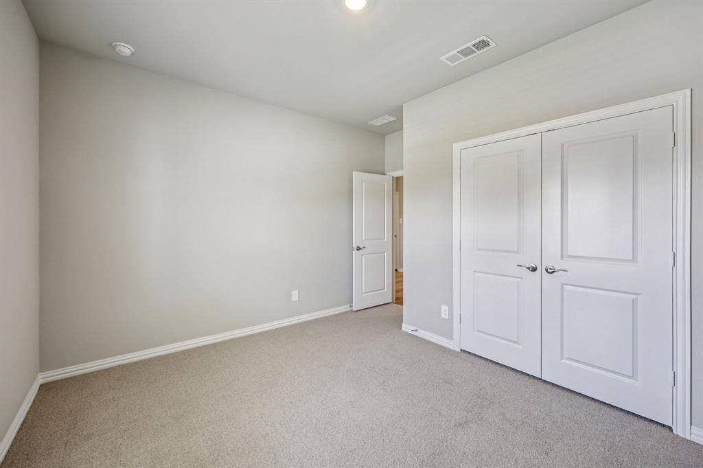 412 Watertown Drive, Princeton, TX 75071 Photo is not of the actual home, but is an inspirational photo of builder’s model home and may depict options, furnishings, and/or decorator features that are not included.