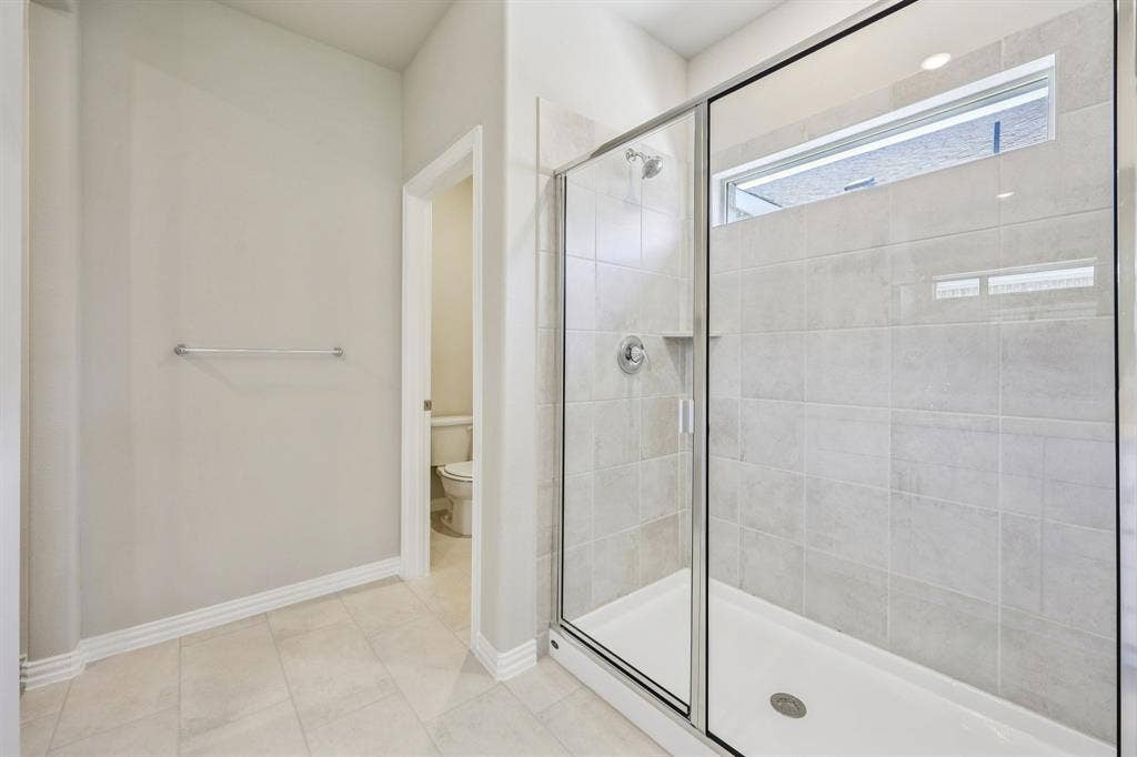 412 Watertown Drive, Princeton, TX 75071 Photo is not of the actual home, but is an inspirational photo of builder’s model home and may depict options, furnishings, and/or decorator features that are not included.