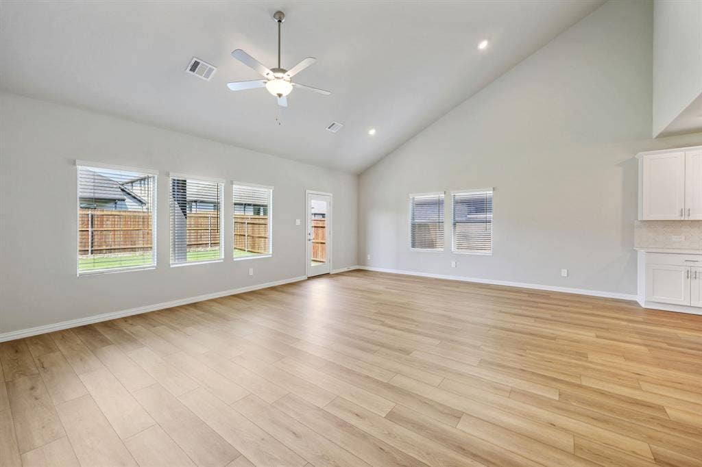 412 Watertown Drive, Princeton, TX 75071 Photo is not of the actual home, but is an inspirational photo of builder’s model home and may depict options, furnishings, and/or decorator features that are not included.