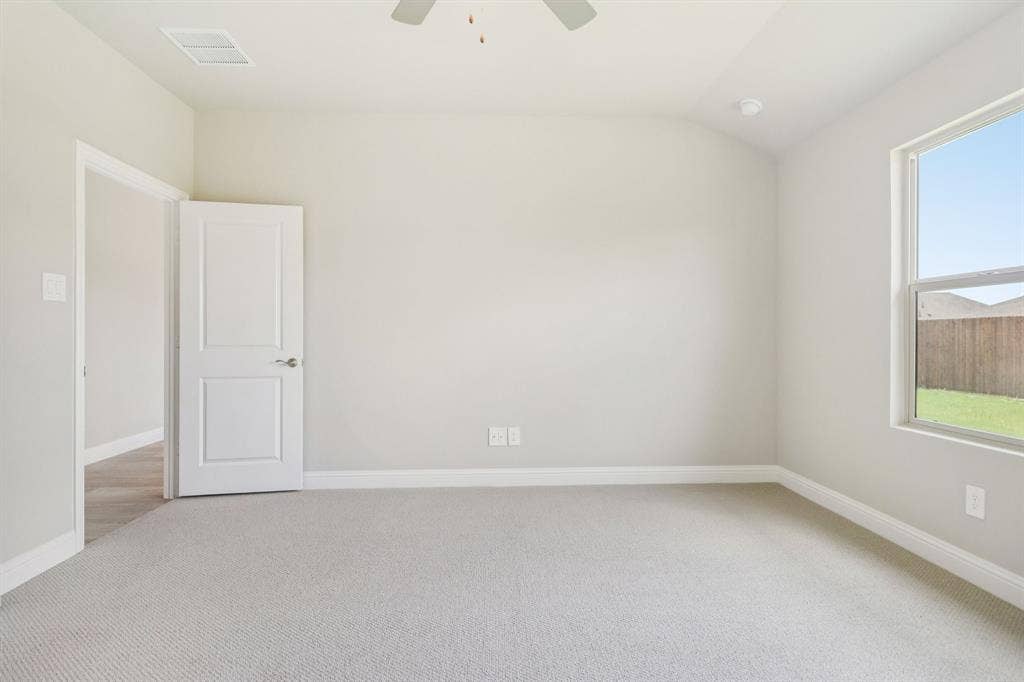 1208 Morrell Drive, Princeton, TX 75071 Photo is not of the actual home, but is an inspirational photo of builder’s model home and may depict options, furnishings, and/or decorator features that are not included.