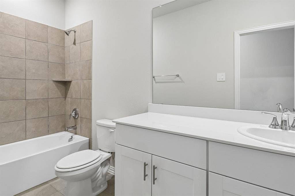 1206 Morrell Drive, Princeton, TX 75071 Photo is not of the actual home, but is an inspirational photo of builder’s model home and may depict options, furnishings, and/or decorator features that are not included.