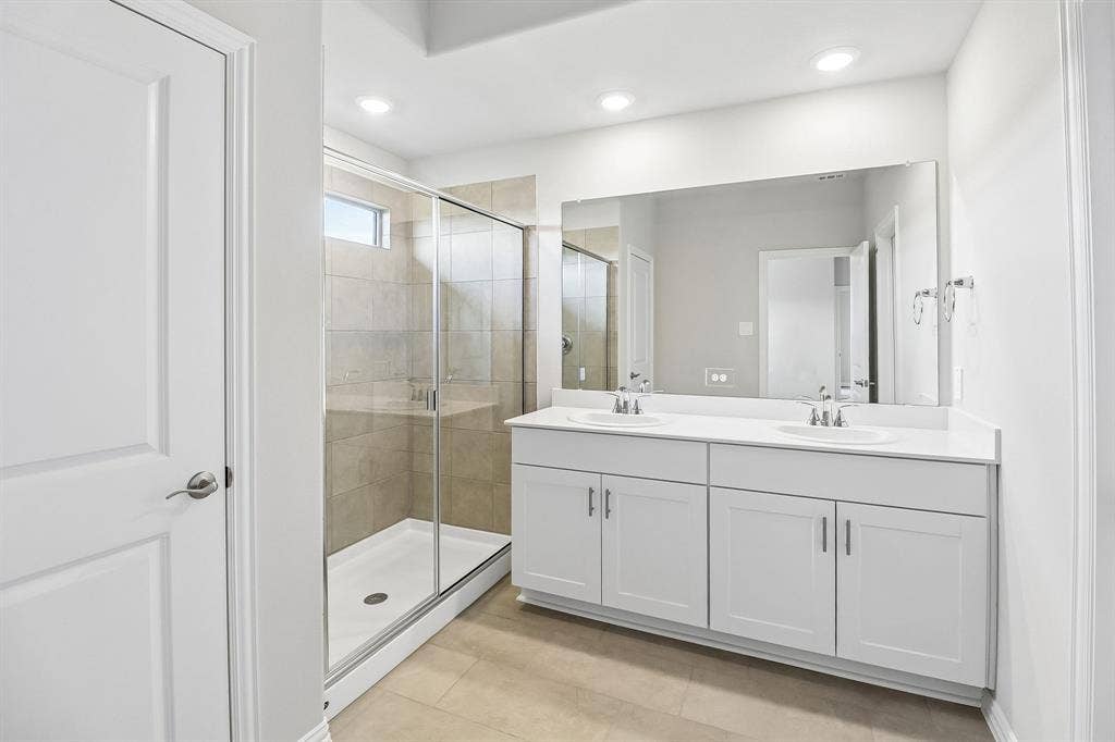 1206 Morrell Drive, Princeton, TX 75071 Photo is not of the actual home, but is an inspirational photo of builder’s model home and may depict options, furnishings, and/or decorator features that are not included.