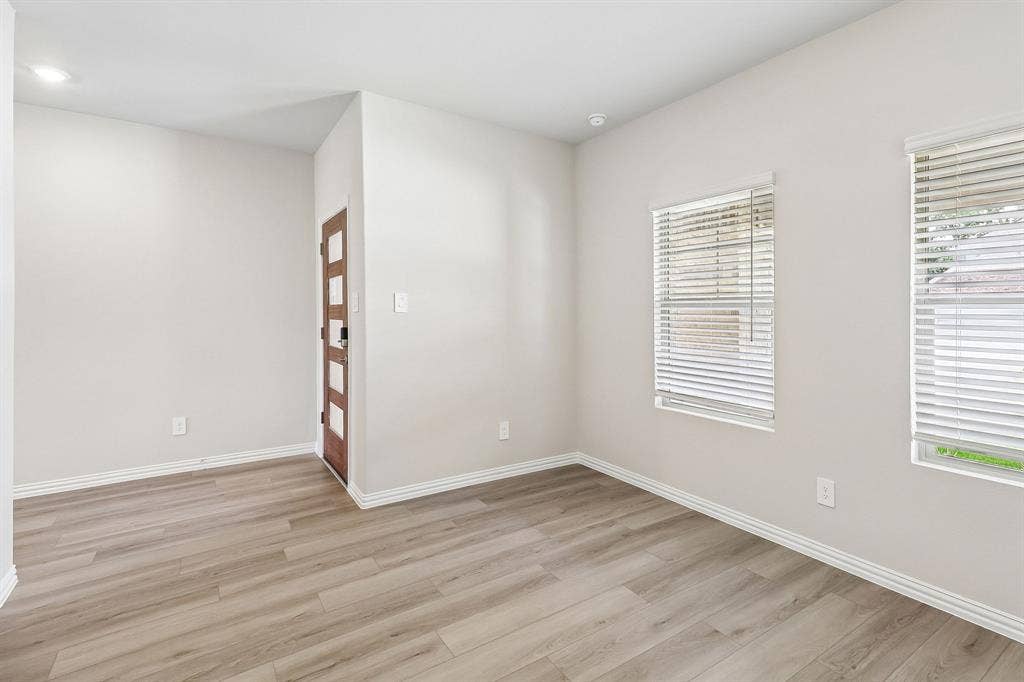 1206 Morrell Drive, Princeton, TX 75071 Photo is not of the actual home, but is an inspirational photo of builder’s model home and may depict options, furnishings, and/or decorator features that are not included.