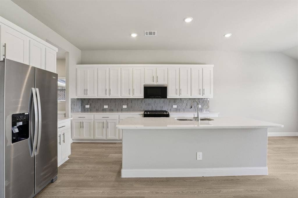 3858 Austin Drive, Farmersville, TX 75442 Photo is not of the actual home, but is an inspirational photo of builder’s model home and may depict options, furnishings, and/or decorator features that are not included.
