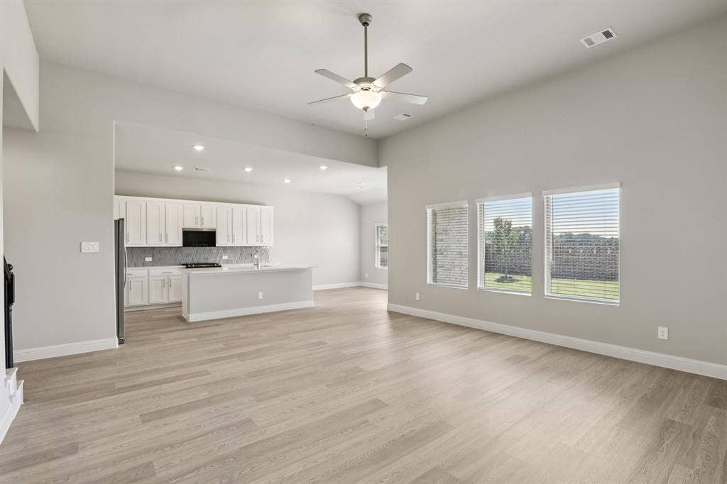 3858 Austin Drive, Farmersville, TX 75442 Photo is not of the actual home, but is an inspirational photo of builder’s model home and may depict options, furnishings, and/or decorator features that are not included.