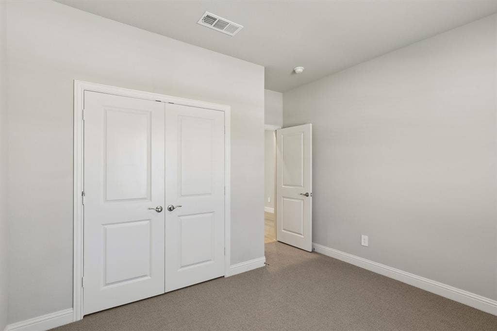 3858 Austin Drive, Farmersville, TX 75442 Photo is not of the actual home, but is an inspirational photo of builder’s model home and may depict options, furnishings, and/or decorator features that are not included.