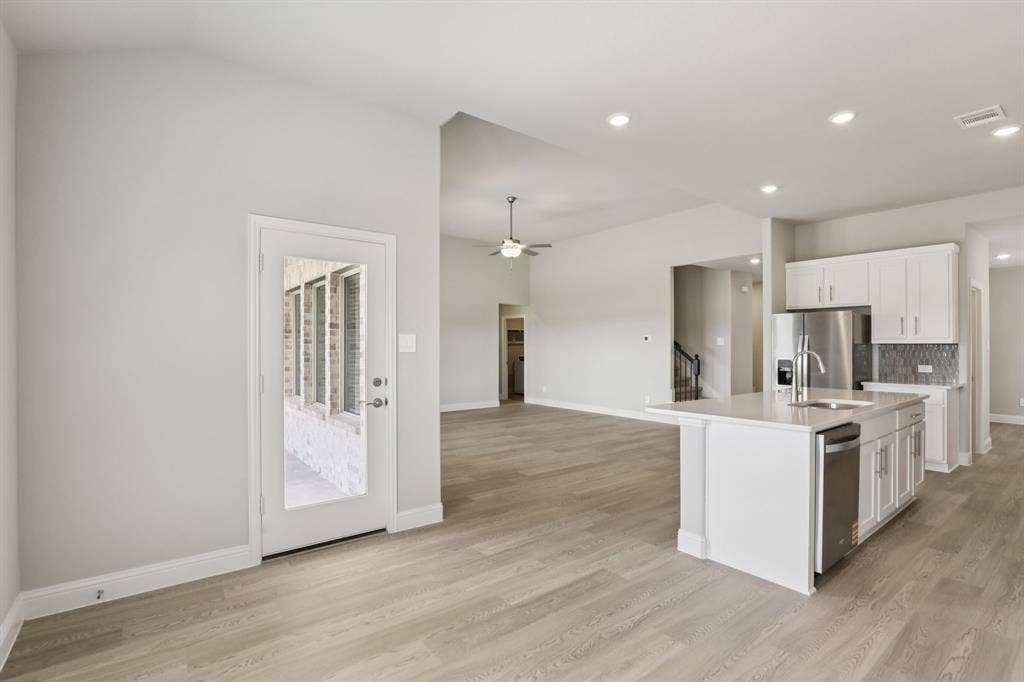 3858 Austin Drive, Farmersville, TX 75442 Photo is not of the actual home, but is an inspirational photo of builder’s model home and may depict options, furnishings, and/or decorator features that are not included.