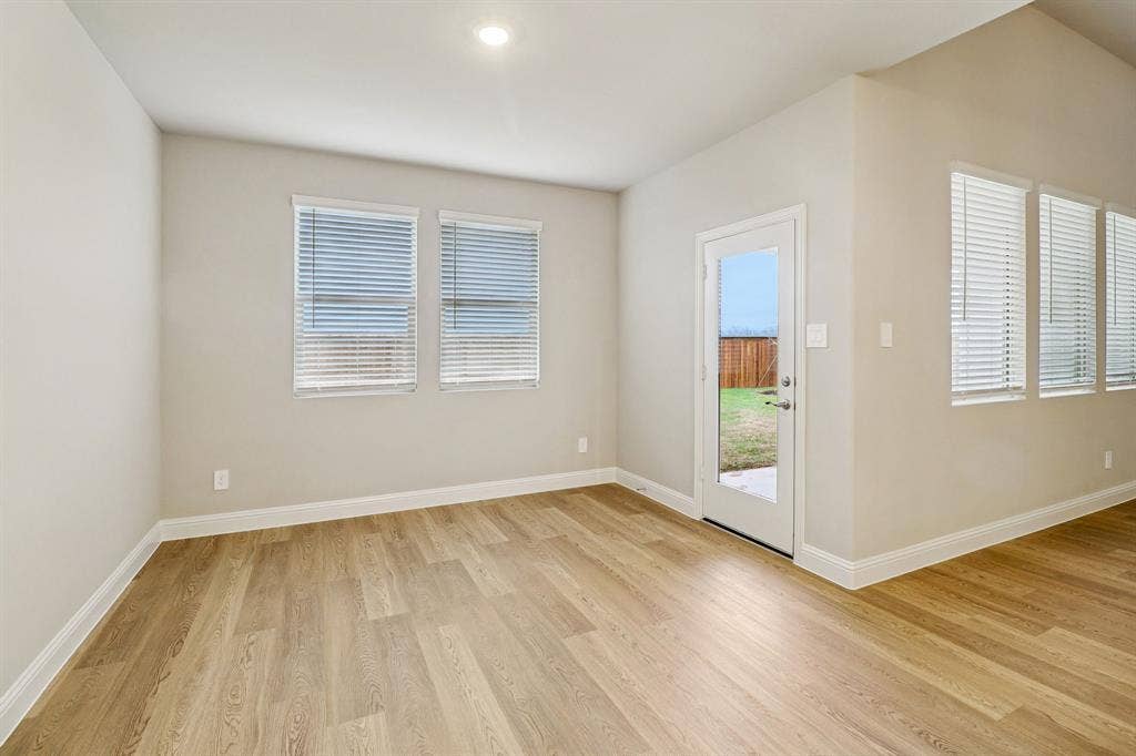 3850 Austin Drive, Farmersville, TX 75442 Photo is not of the actual home, but is an inspirational photo of builder’s model home and may depict options, furnishings, and/or decorator features that are not included.