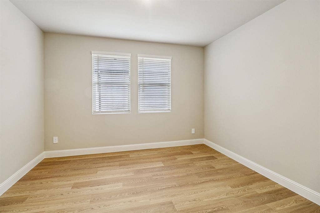 3850 Austin Drive, Farmersville, TX 75442 Photo is not of the actual home, but is an inspirational photo of builder’s model home and may depict options, furnishings, and/or decorator features that are not included.
