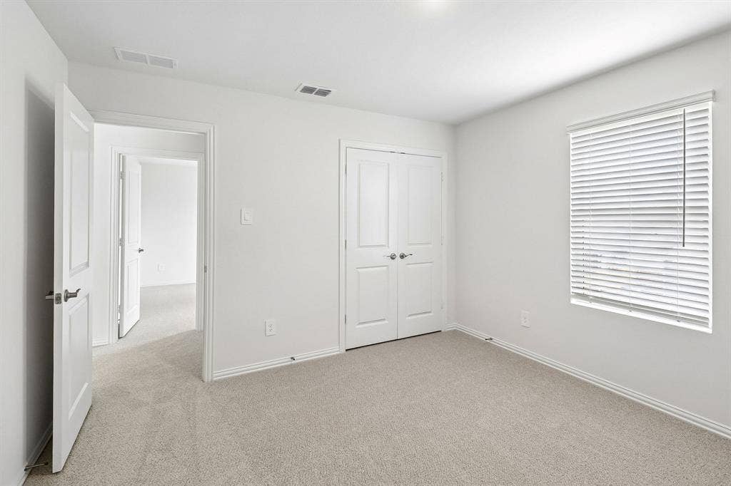 1745 Gardendale Hollow Lane, Anna, TX 75409 Photo is not of the actual home, but is an inspirational photo of builder’s model home and may depict options, furnishings, and/or decorator features that are not included.