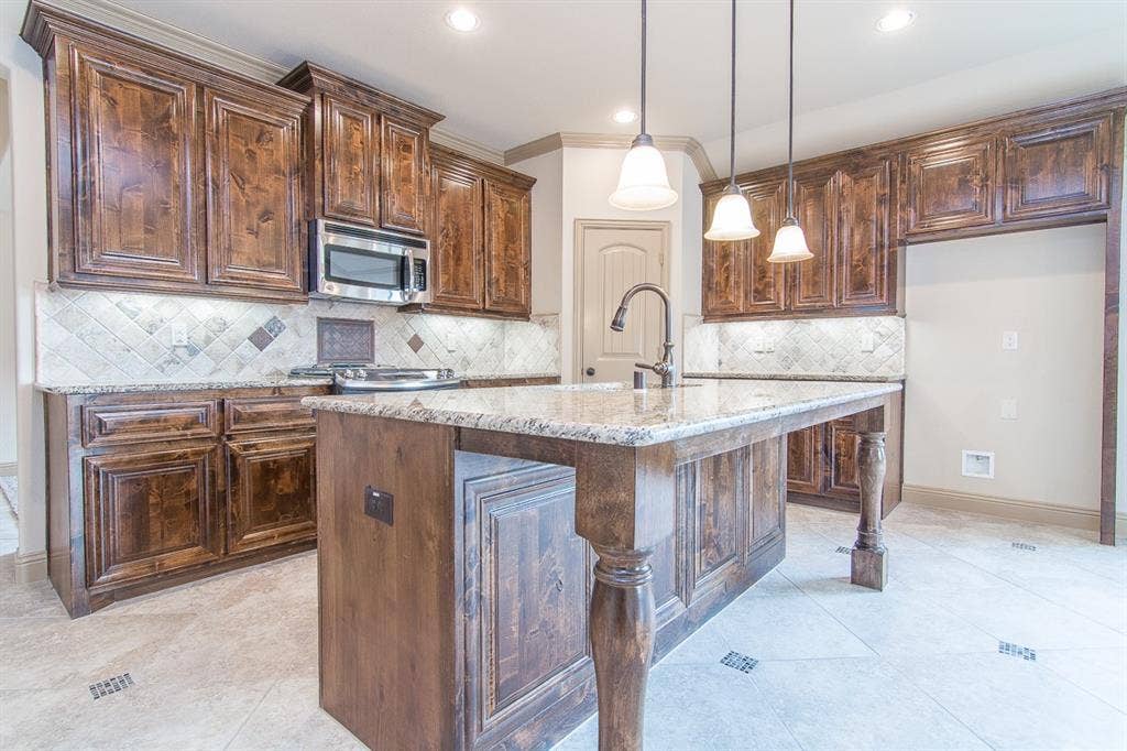 3123 Clear Springs Drive, Forney, TX 75126 3123 Clear Springs Drive, Forney, TX 75126