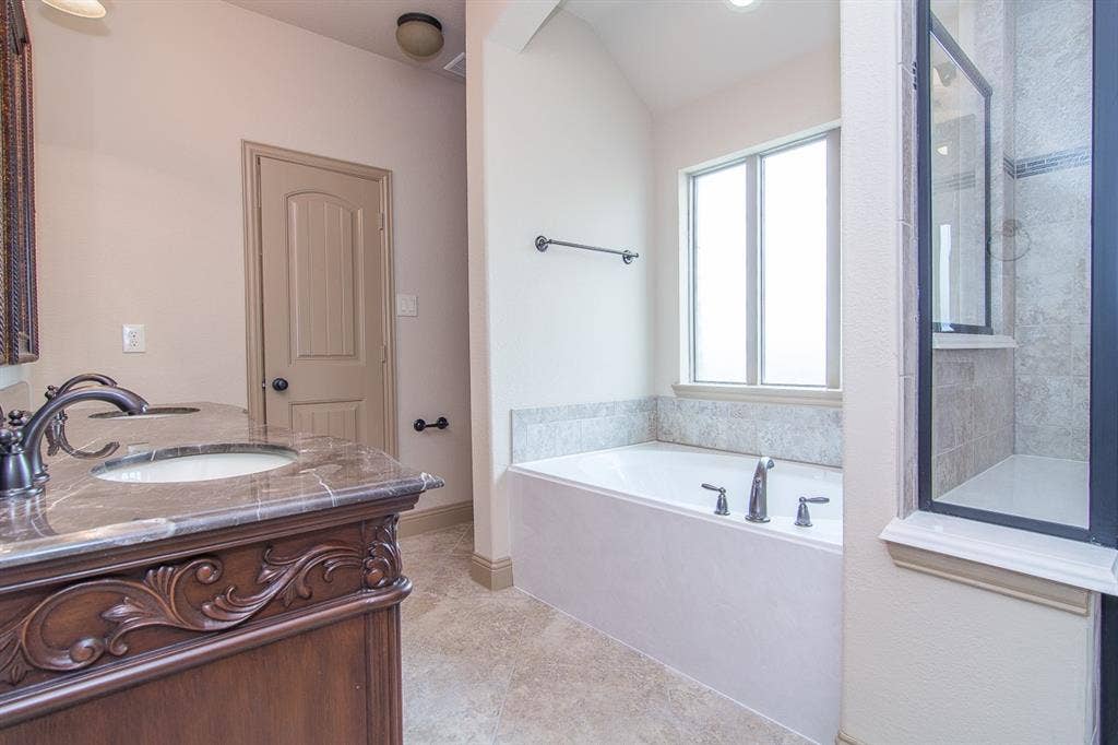 3123 Clear Springs Drive, Forney, TX 75126 3123 Clear Springs Drive, Forney, TX 75126