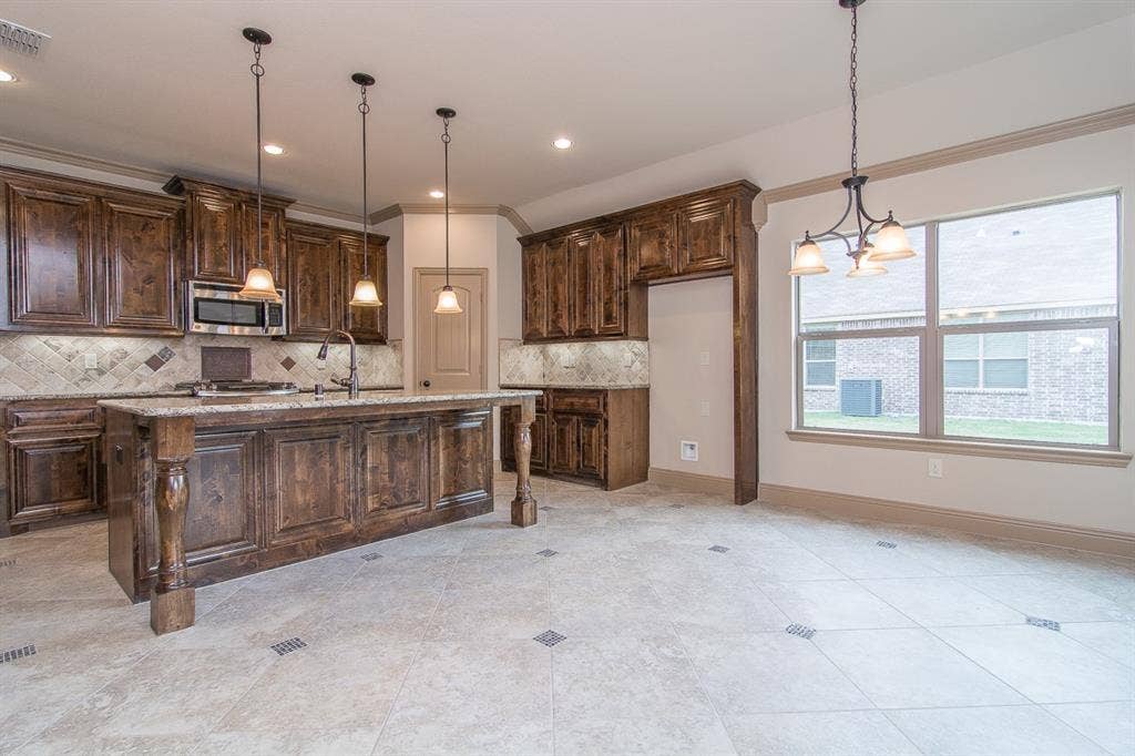 3123 Clear Springs Drive, Forney, TX 75126 3123 Clear Springs Drive, Forney, TX 75126
