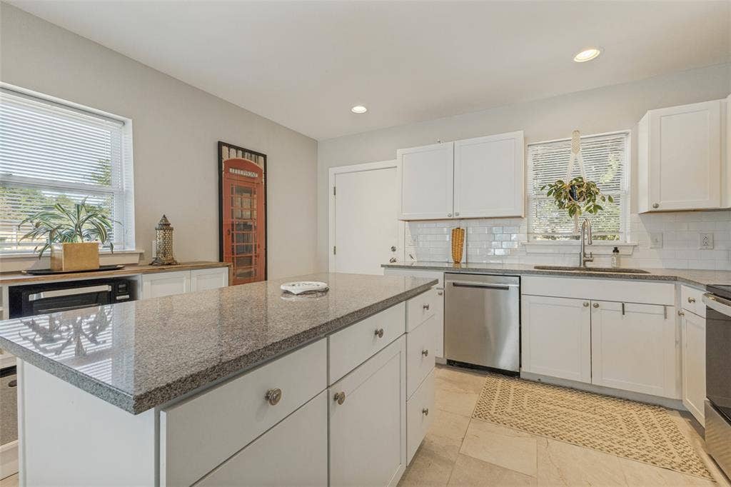 2002 Seevers Avenue, Dallas, TX 75216 2002 Seevers Avenue, Dallas, TX 75216