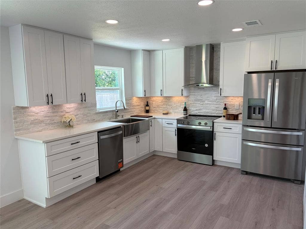 1006 Heritage Drive, Garland, TX 75043 Gourmet Kitchen