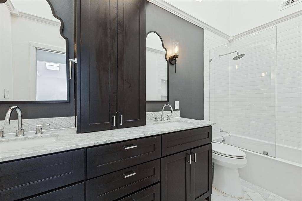 8723 Glencrest Lane, Dallas, TX 75209