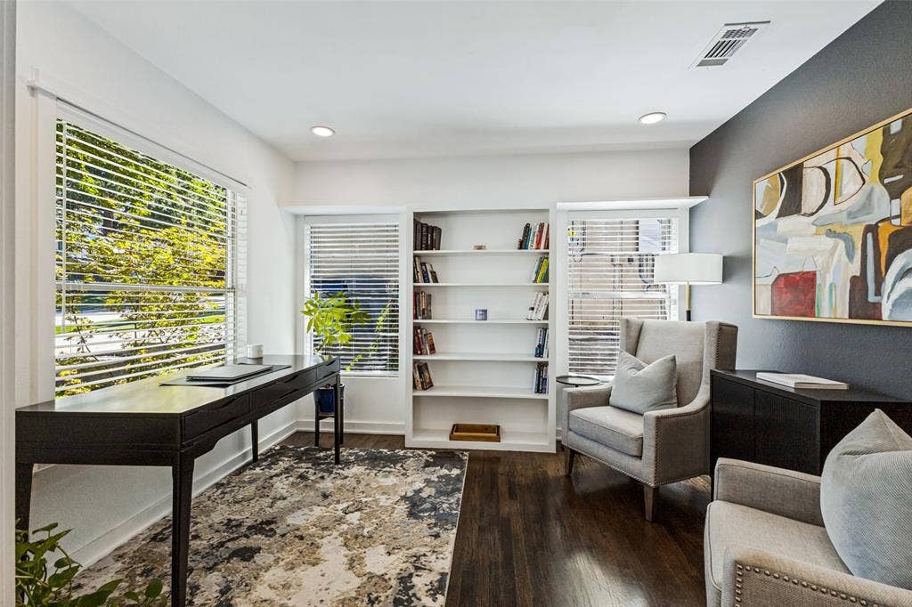 8723 Glencrest Lane, Dallas, TX 75209