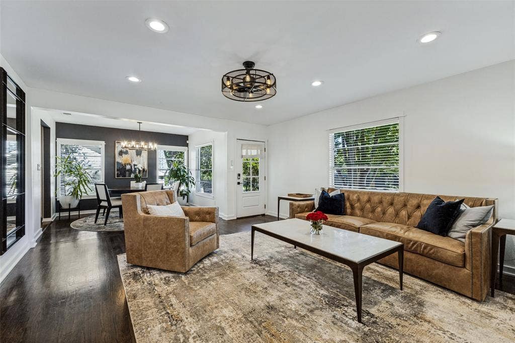 8723 Glencrest Lane, Dallas, TX 75209
