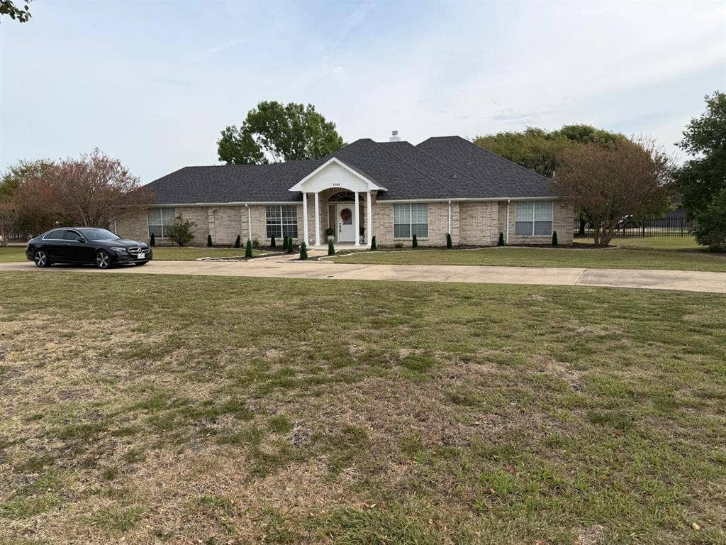 1165 E Oaklawn Drive, Talty, TX 75160 1165 E Oaklawn Drive, Talty, TX 75160