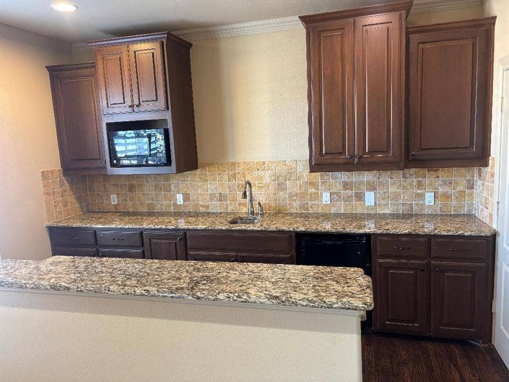 563 Rockingham Drive, Irving, TX 75063 563 Rockingham Drive, Irving, TX 75063