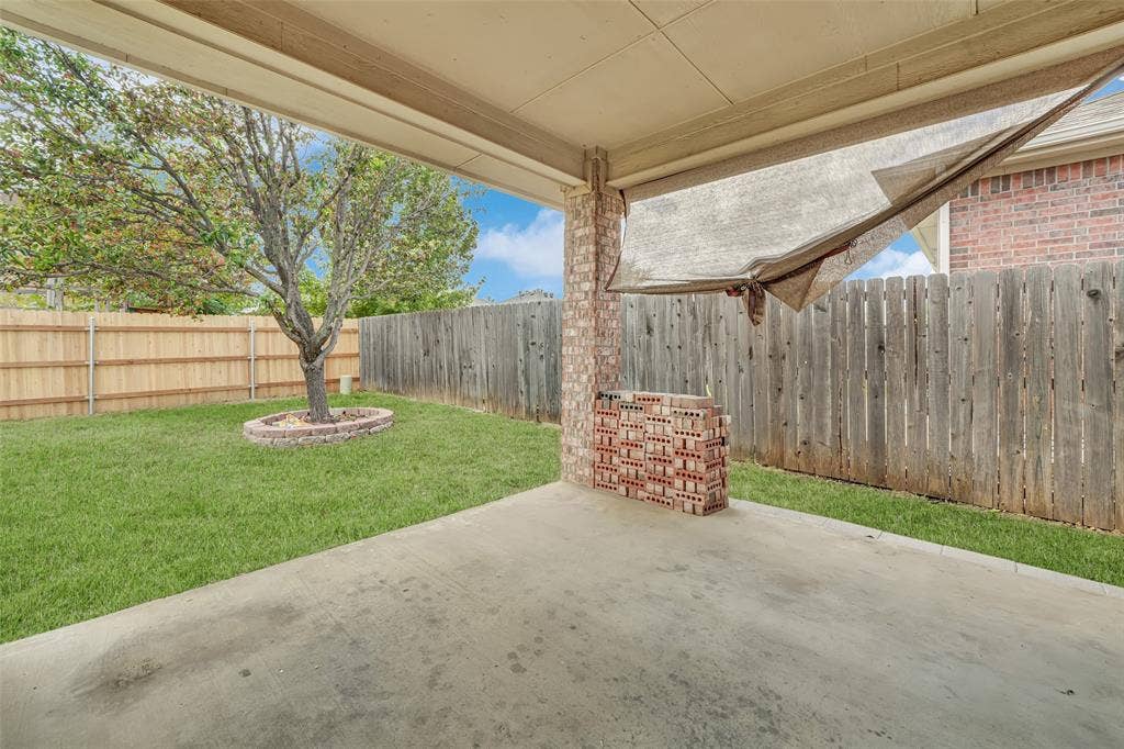 2716 Silver Hill Drive, Fort Worth, TX 76131