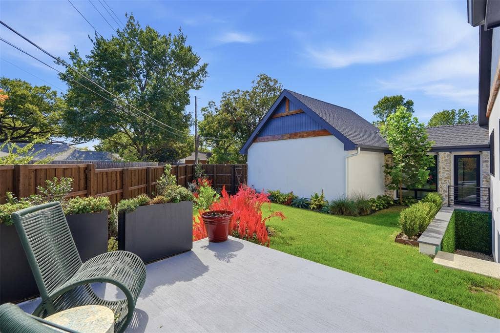 9007 Leaside Drive, Dallas, TX 75238 9007 Leaside Drive, Dallas, TX 75238