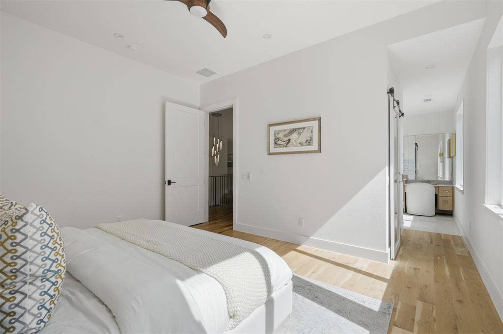 9007 Leaside Drive, Dallas, TX 75238 9007 Leaside Drive, Dallas, TX 75238