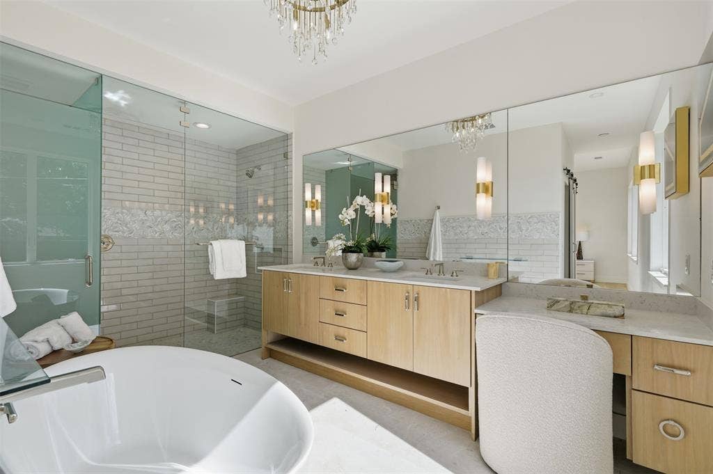9007 Leaside Drive, Dallas, TX 75238 9007 Leaside Drive, Dallas, TX 75238