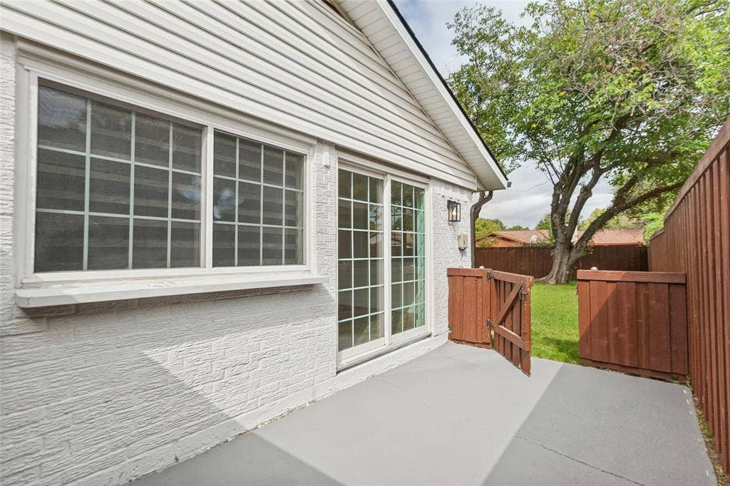 12 Merrie Circle, Richardson, TX 75081