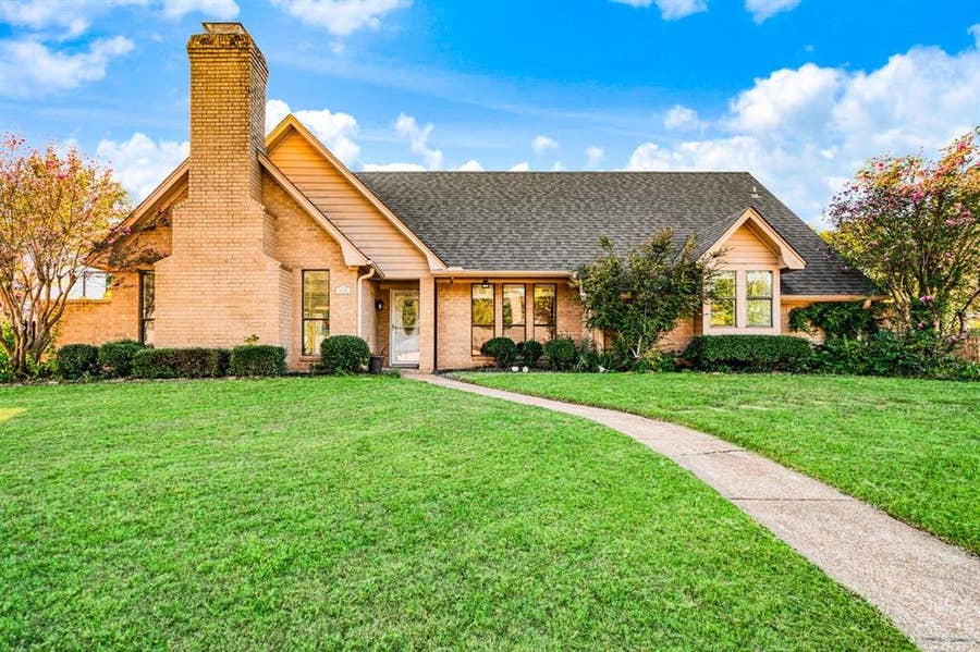 Property photo for 420 SE 39 Street, Paris, TX
