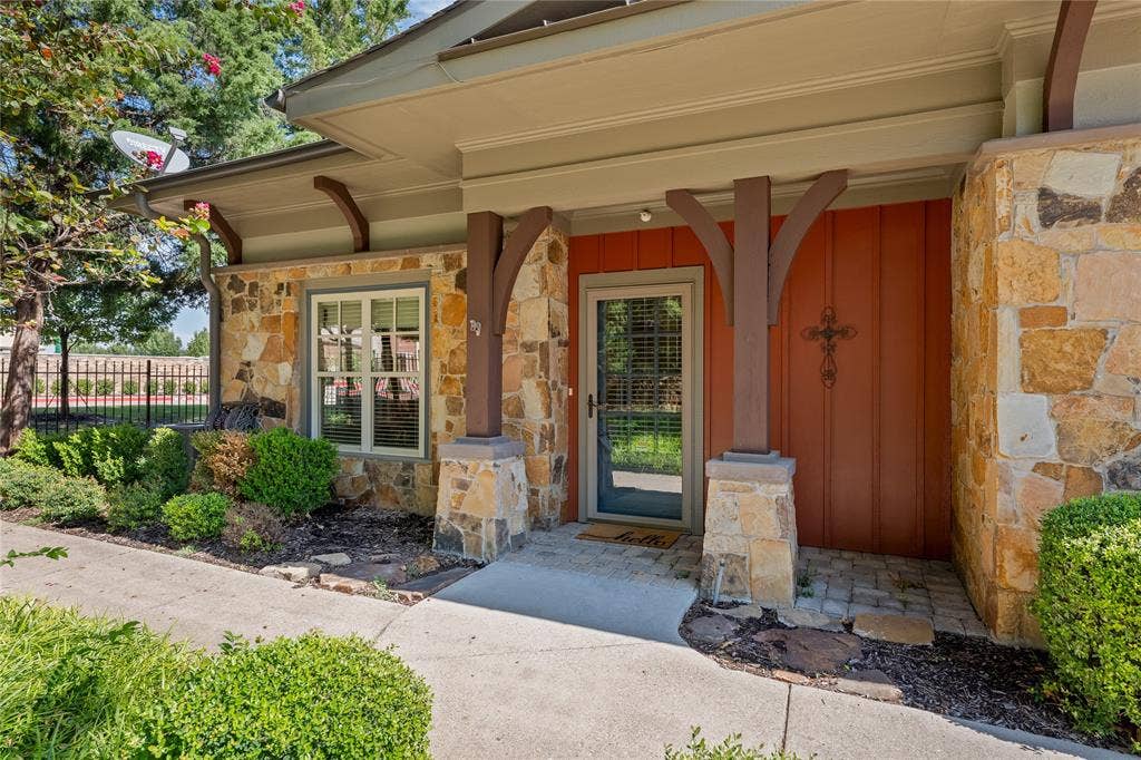 8820 Dewland Drive, #3204, McKinney, TX 75070 8820 Dewland Drive, #3204, McKinney, TX 75070
