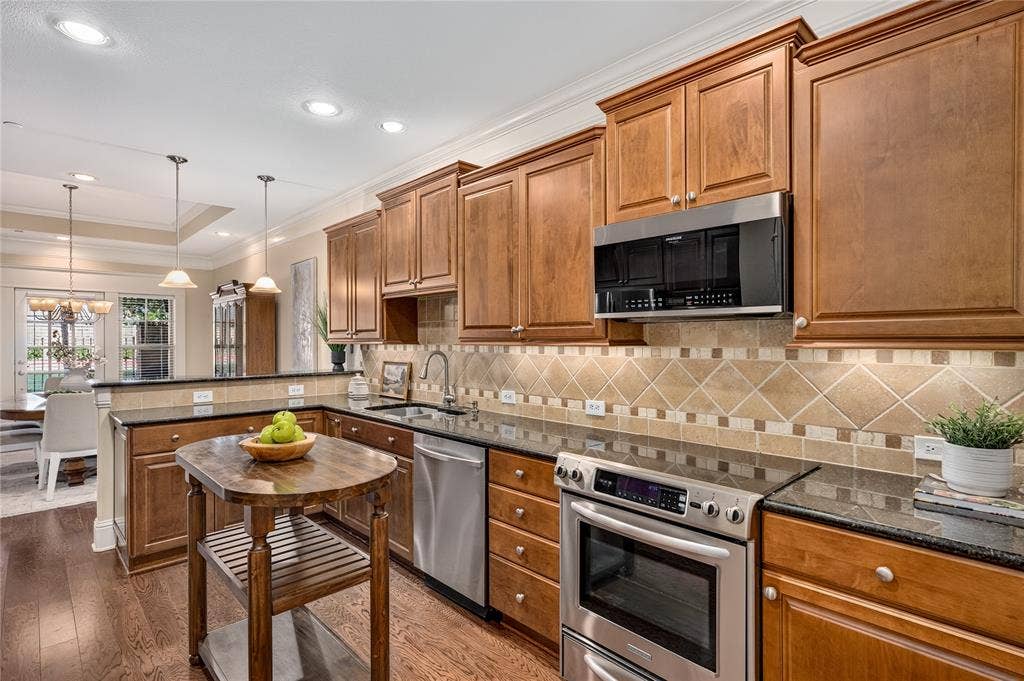 8820 Dewland Drive, #3204, McKinney, TX 75070 8820 Dewland Drive, #3204, McKinney, TX 75070