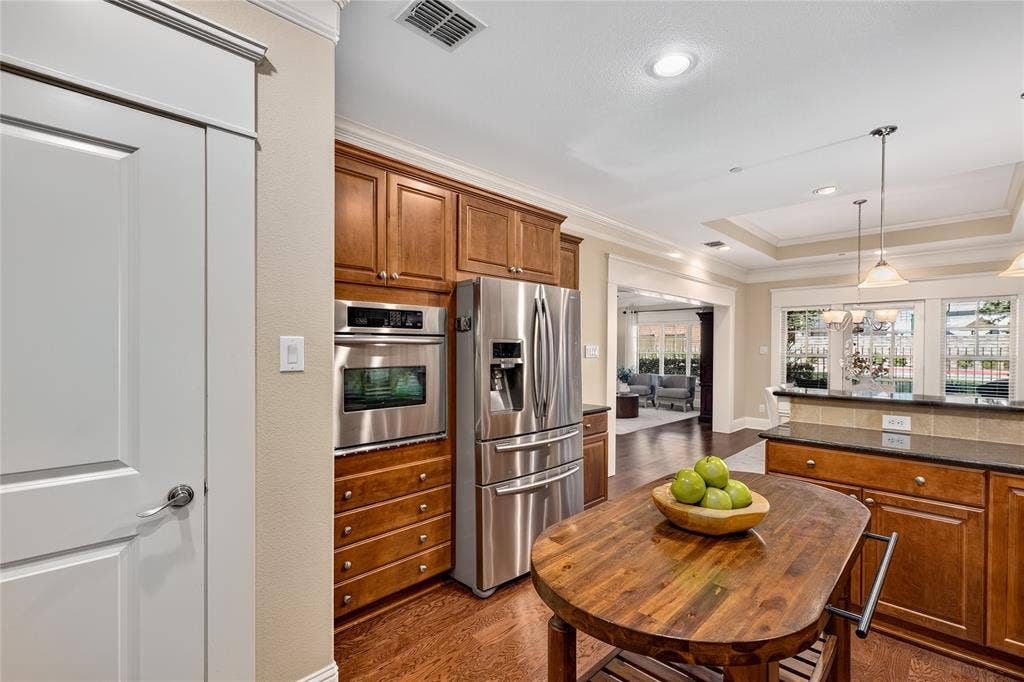 8820 Dewland Drive, #3204, McKinney, TX 75070 8820 Dewland Drive, #3204, McKinney, TX 75070