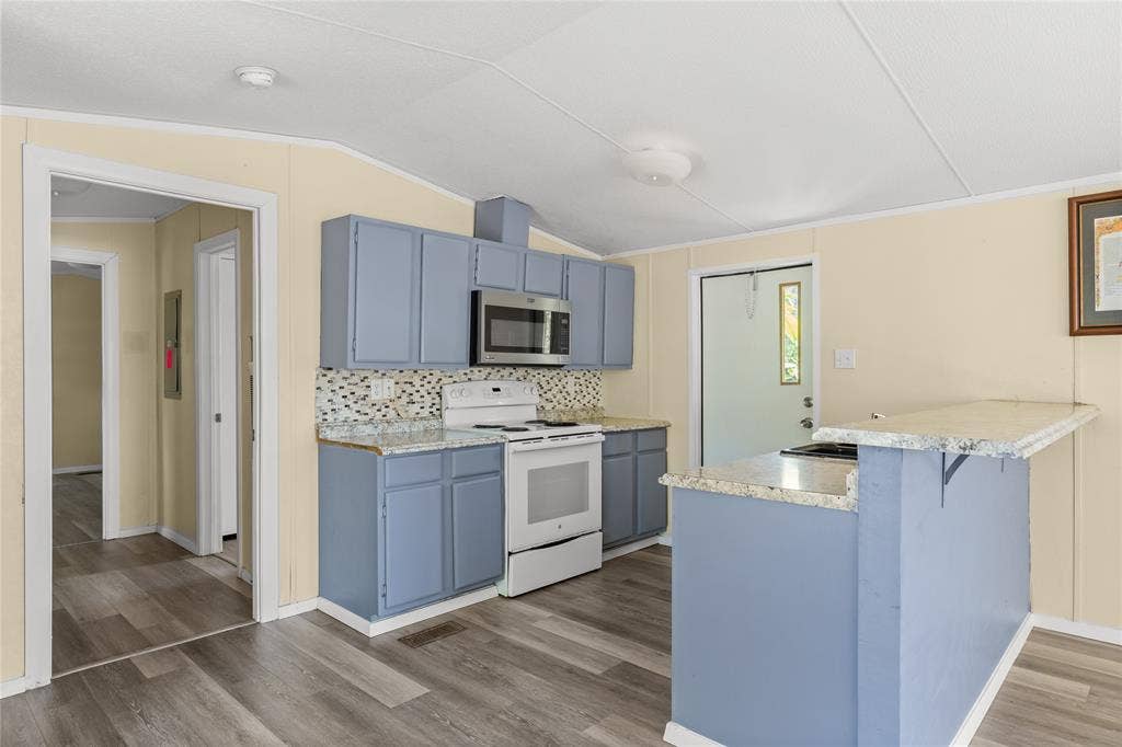 2528 Baywood Drive, Wills Point, TX 75169 2528 Baywood Drive, Wills Point, TX 75169