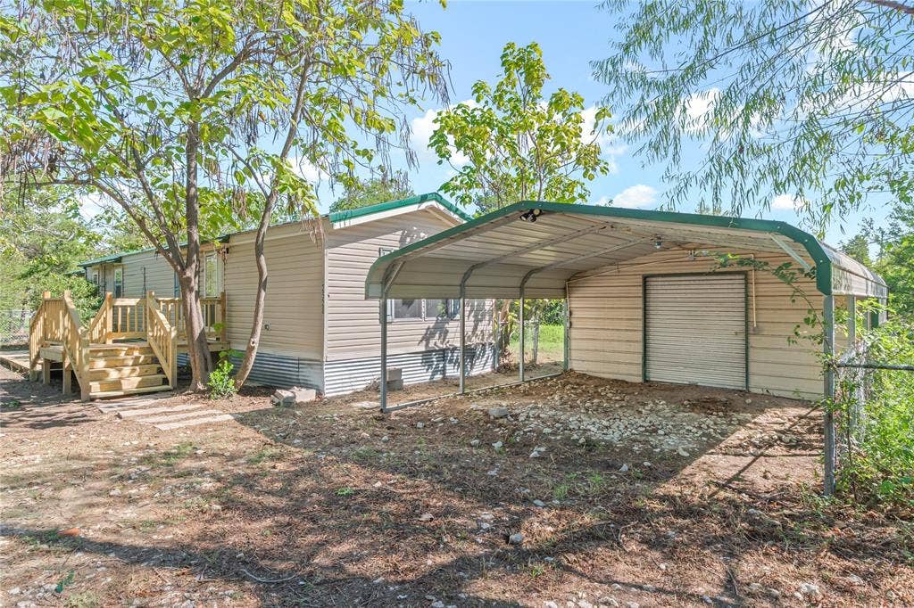 2528 Baywood Drive, Wills Point, TX 75169 2528 Baywood Drive, Wills Point, TX 75169