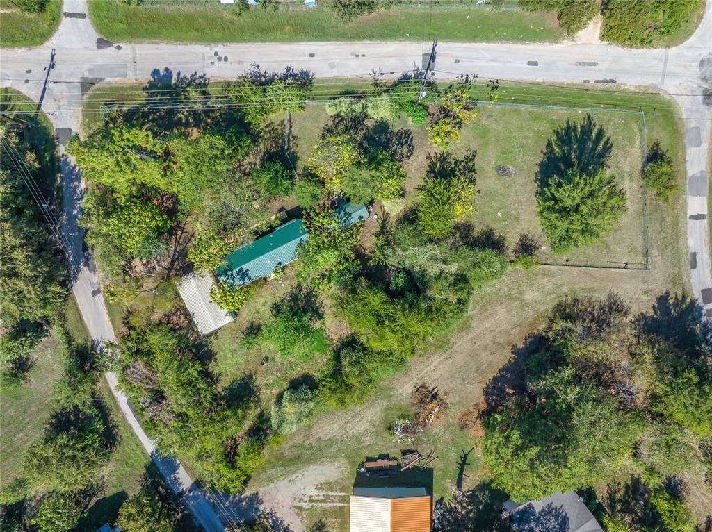 2528 Baywood Drive, Wills Point, TX 75169 2528 Baywood Drive, Wills Point, TX 75169