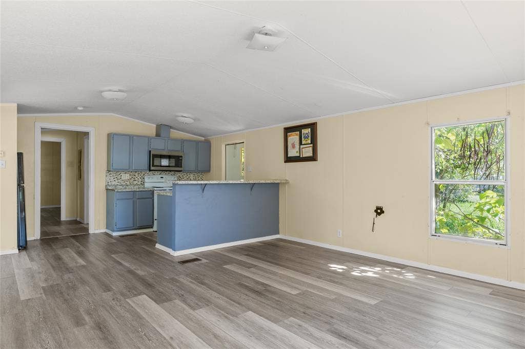 2528 Baywood Drive, Wills Point, TX 75169 2528 Baywood Drive, Wills Point, TX 75169