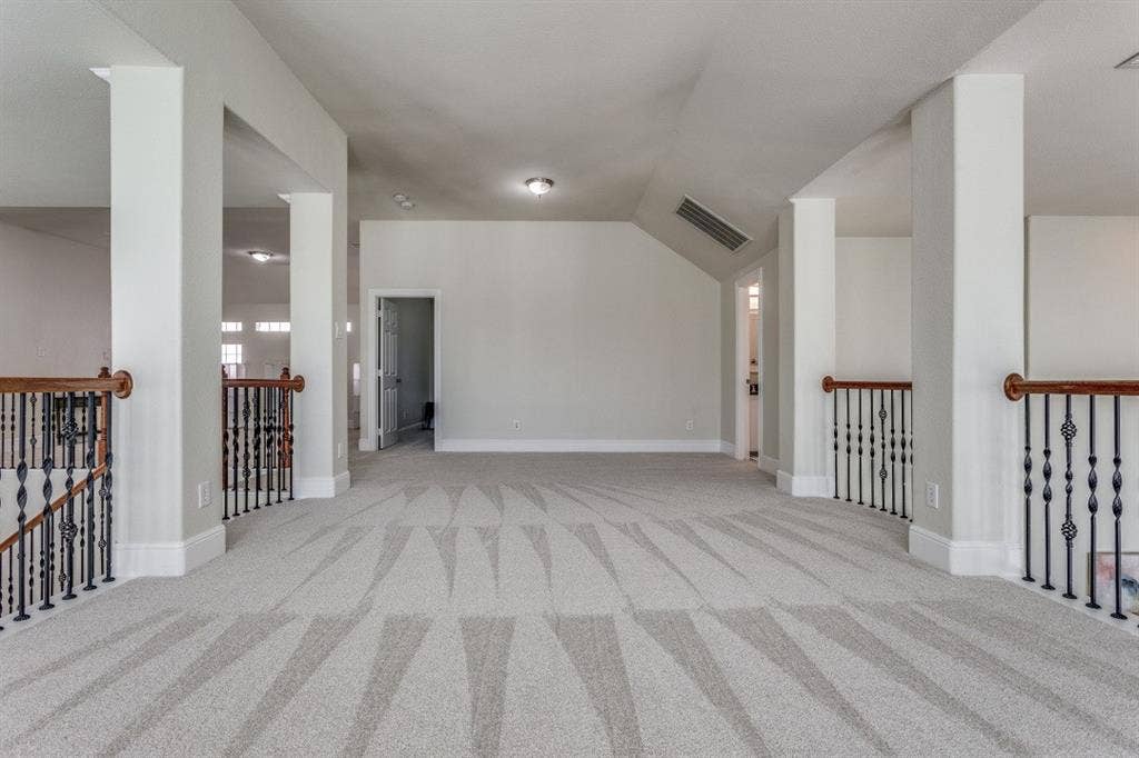 6909 Medallion Drive, Plano, TX 75024 6909 Medallion Drive, Plano, TX 75024