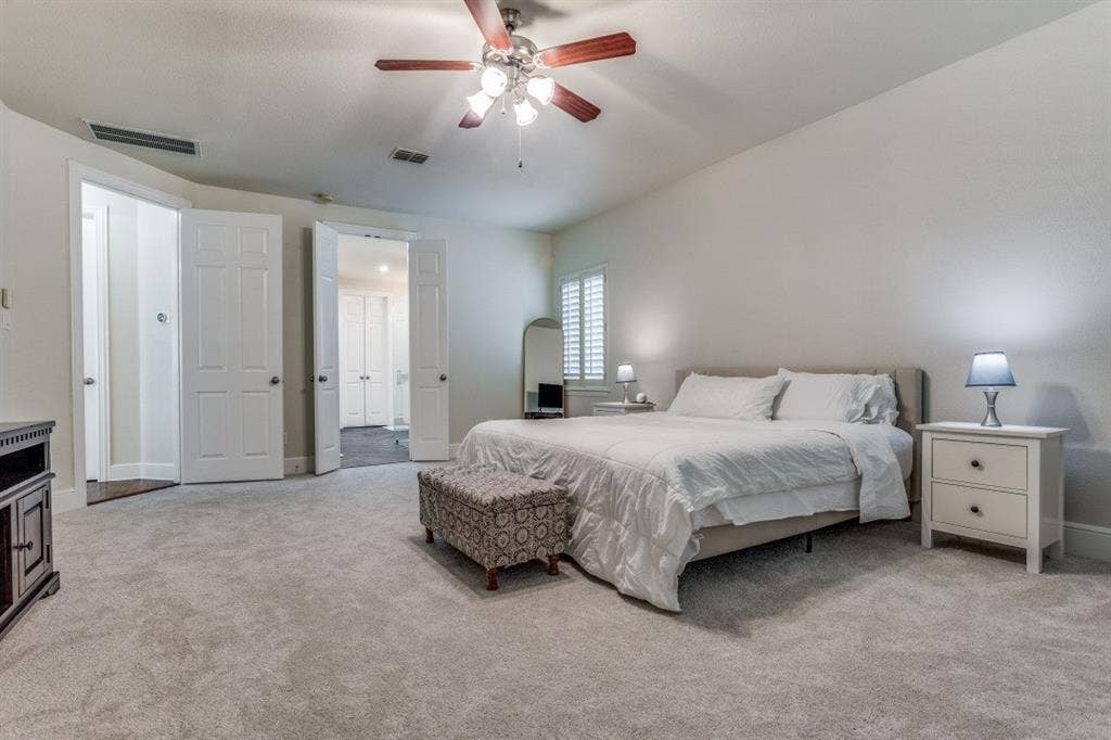 6909 Medallion Drive, Plano, TX 75024 6909 Medallion Drive, Plano, TX 75024