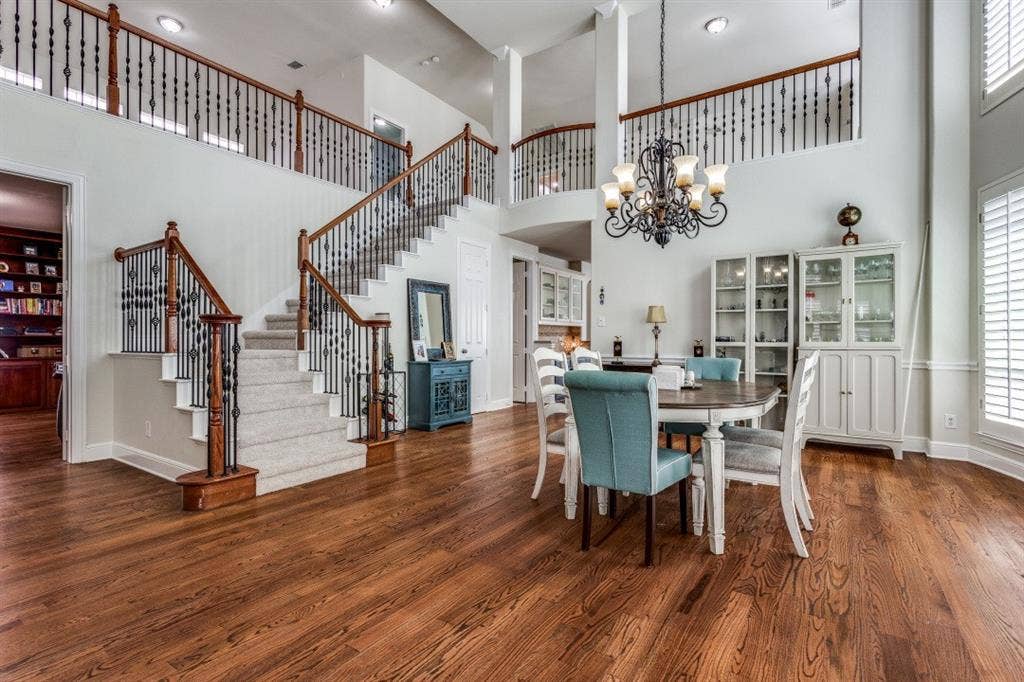 6909 Medallion Drive, Plano, TX 75024 6909 Medallion Drive, Plano, TX 75024