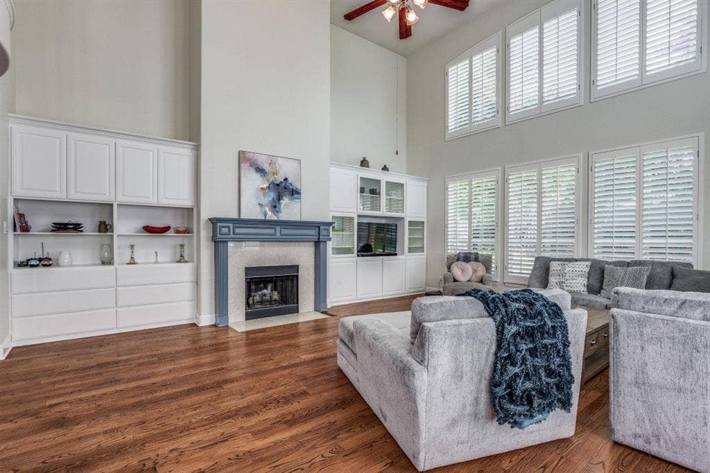6909 Medallion Drive, Plano, TX 75024 6909 Medallion Drive, Plano, TX 75024