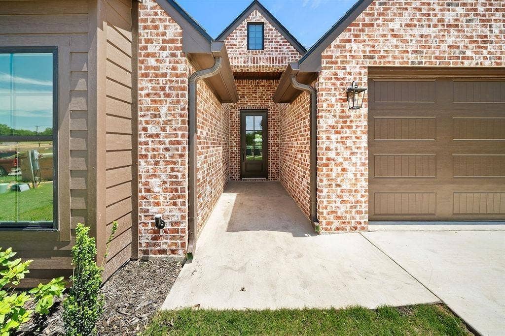 15073 Tilley Springs Cove, Tyler, TX 75703 15073 Tilley Springs Cove, Tyler, TX 75703